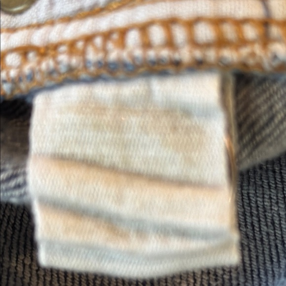 Free People Distressed Low Rise Brass Grommet Trim Denim Shorts Size 27 - Picture 5 of 10